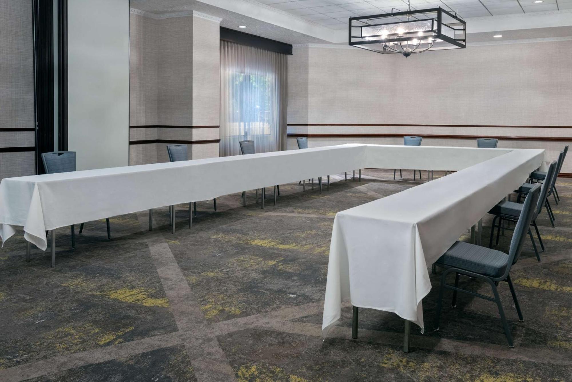 Embassy Suites Dallas - Park Central Area Luaran gambar