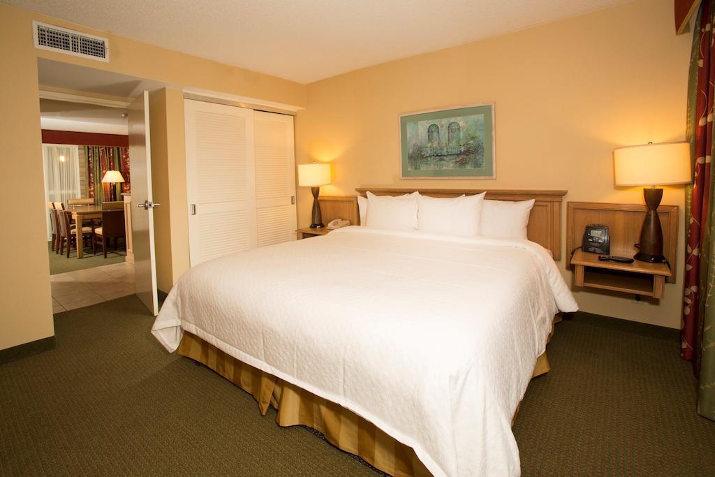 Embassy Suites Dallas - Park Central Area Luaran gambar