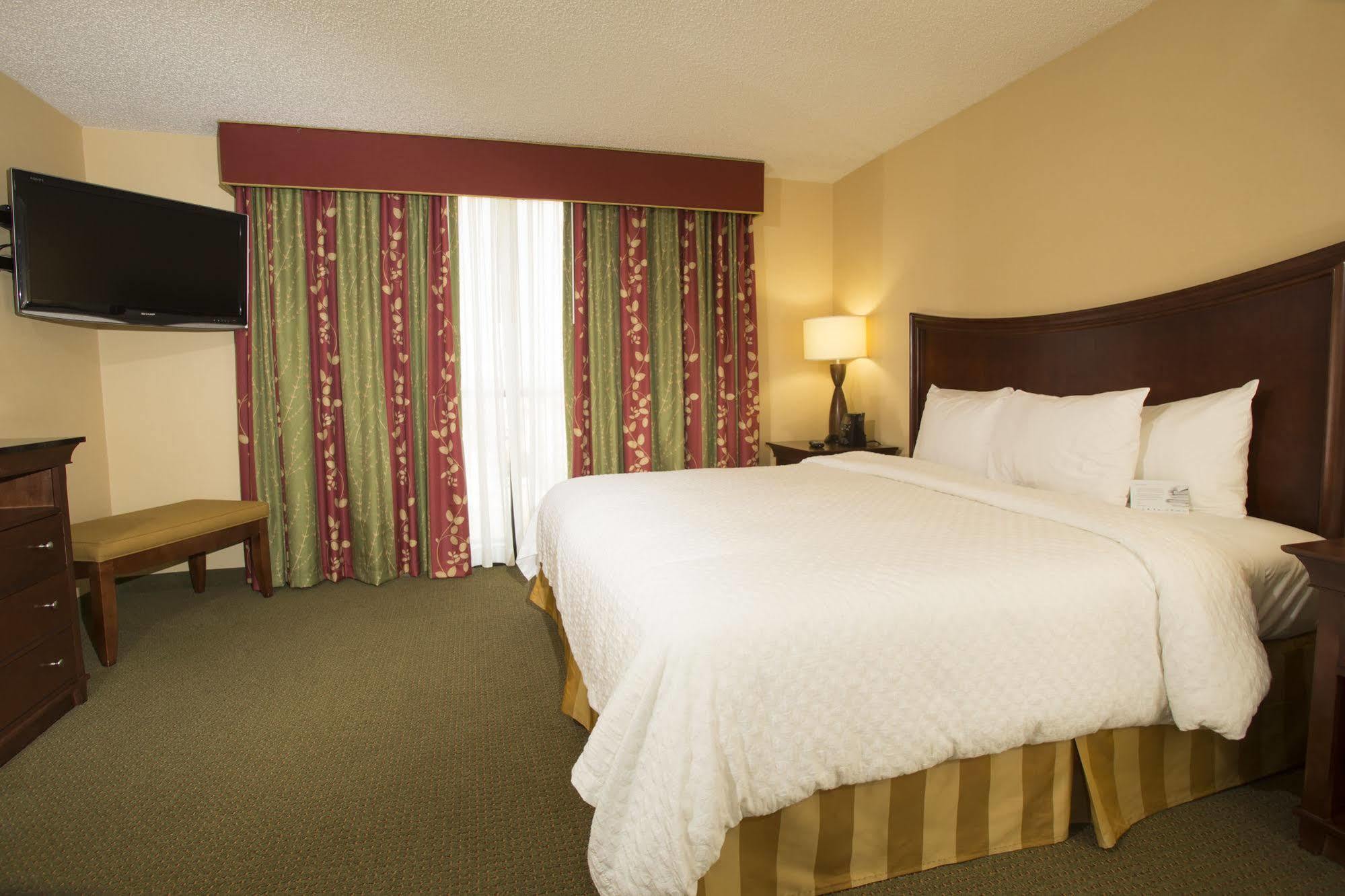 Embassy Suites Dallas - Park Central Area Bilik gambar